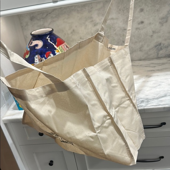 Gucci Cream Canvas Tote - Picture 2 of 3